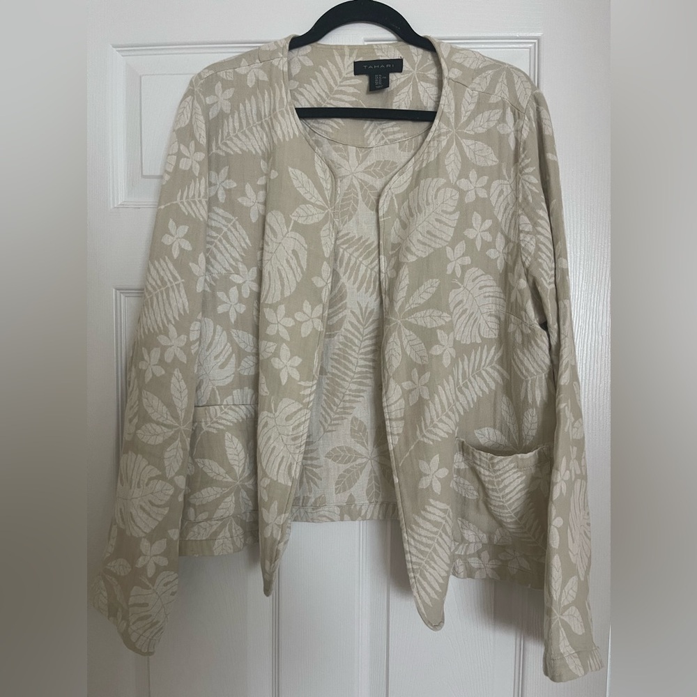 Tahari Cream Floral Light Jacket